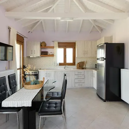 #Flh - Daphne'S Bungalows *