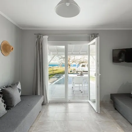 #Flh - Daphne'S Bungalows Holiday home *